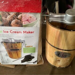 Wooden Ice Cream Maker - Silver